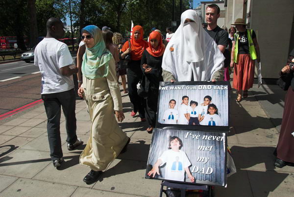 Shut Guantanamo Now &copy; 2006, Peter Marshall