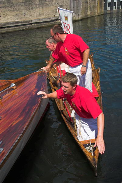 Swan Upping &copy; 2006, Peter Marshall
