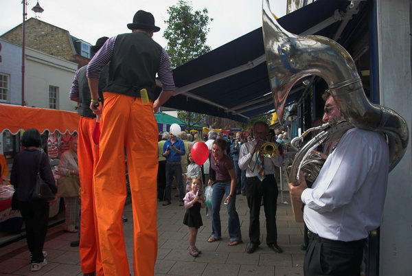 Surbiton Festival (C) Peter Marshall, 2006