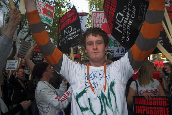 NUS Scrap Fees March &copy; Peter Marshall, 2006