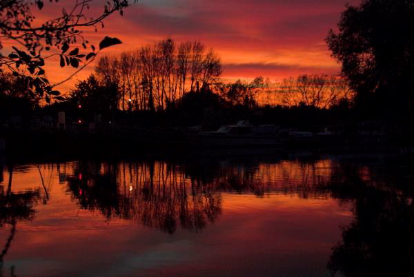 River Thames at Staines (C) Peter Marshall, 2006