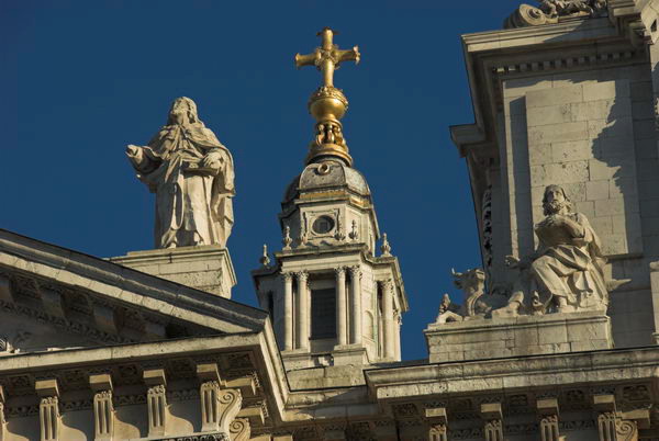 Bankside Frost Fair &copy; Peter Marshall, 2006