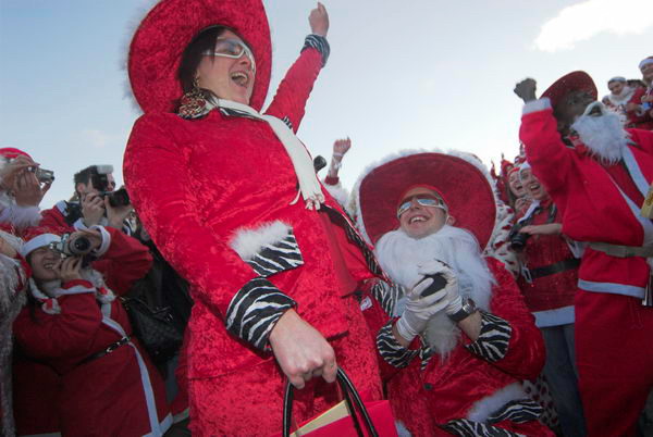 Santacon &copy; Peter Marshall, 2006