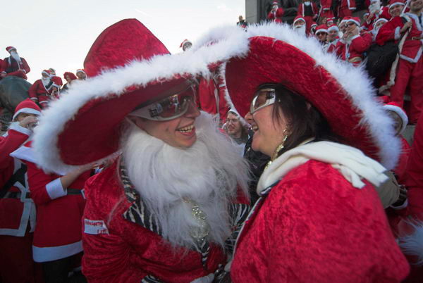 Santacon &copy; Peter Marshall, 2006