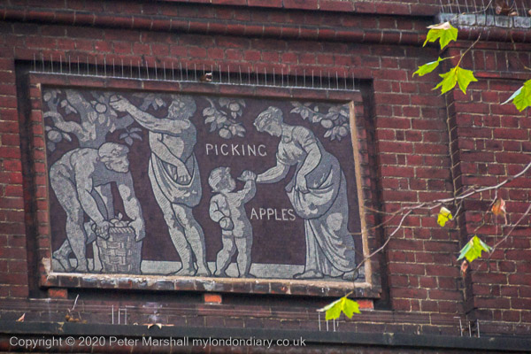 Bethnal Green (C) 2006, Peter Marshall