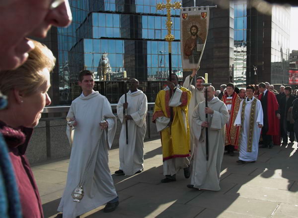 Blessing the Thames &copy; Peter Marshall, 2007
