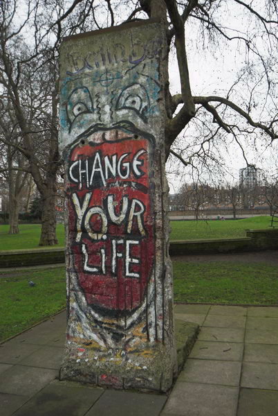 Holocaust Memorial Day