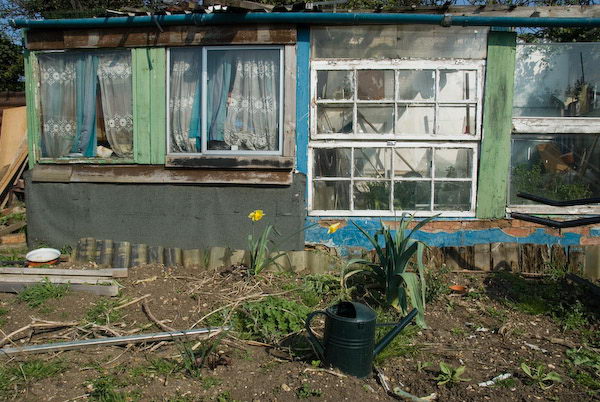 Manor Gardens &copy; 2007, Peter Marshall