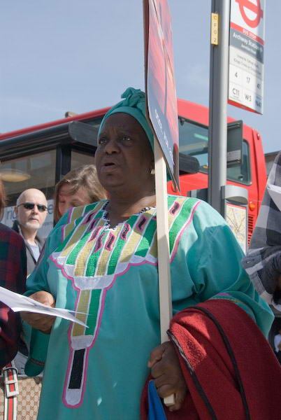 Good Friday, Upper Holloway (C) 2007, Peter Marshall