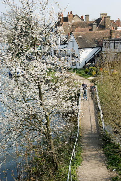 Staines &copy; 2007, Peter Marshall