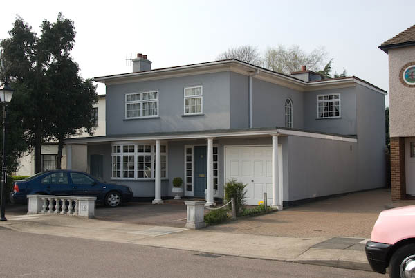 Gidea Park (C) 2007, Peter Marshall